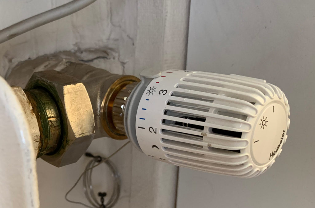 Thermostat mit Drehregler